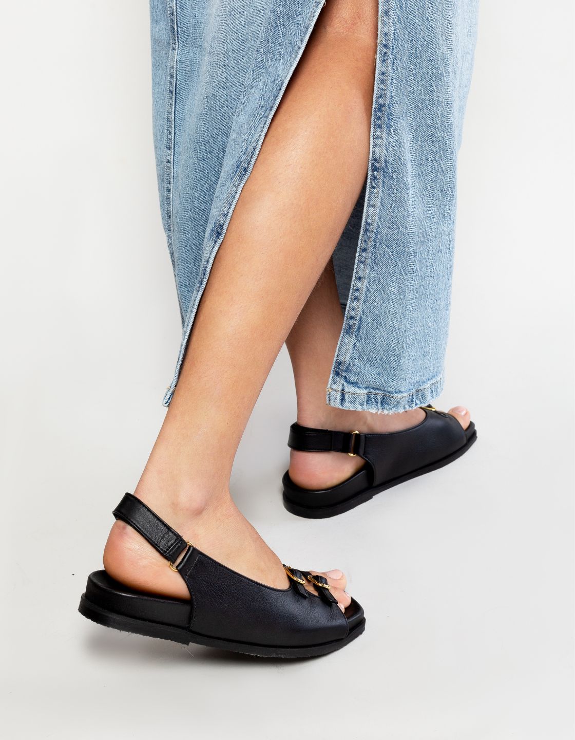 SANDALES PLATES EN CUIR FEMME MARA - Noir